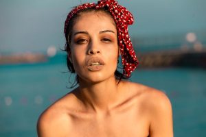 Le meilleur camping naturiste en Corse, offrant un cadre idyllique et discret pour des vacances en harmonie avec la nature au bord de la Méditerranée.